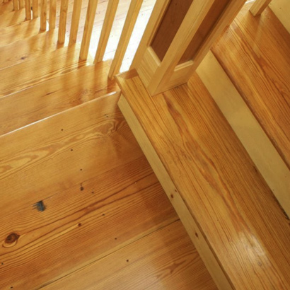 Reclaimed Flatsawn Heart Pine Treads in New Hampshire Home