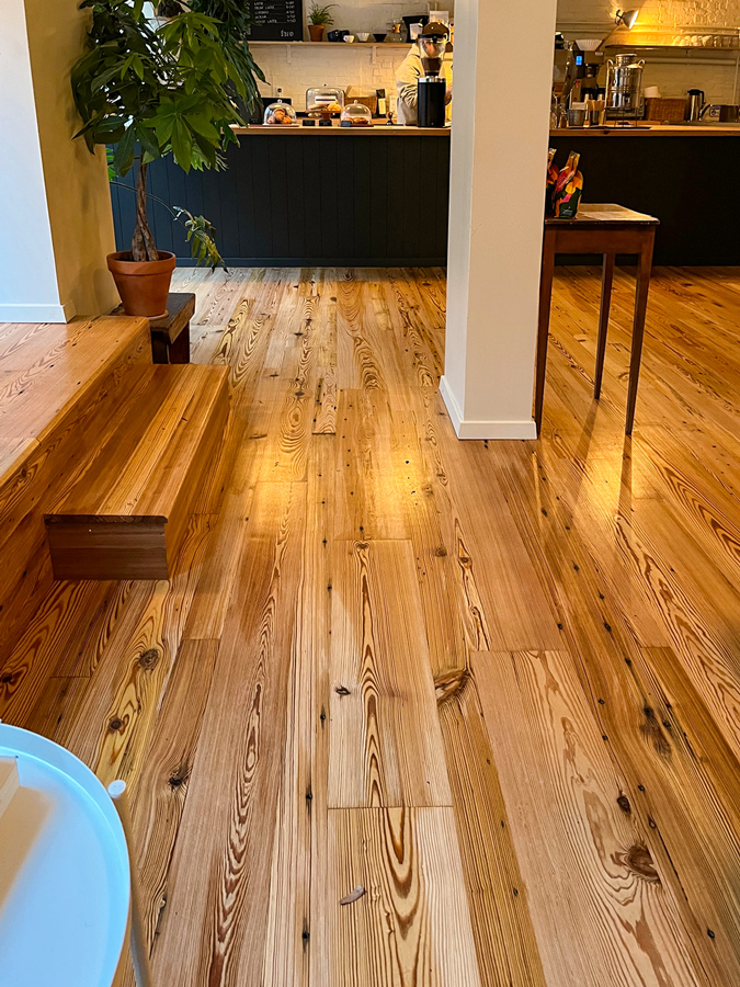Reclaimed Heart Pine Flooring - Oily Grade