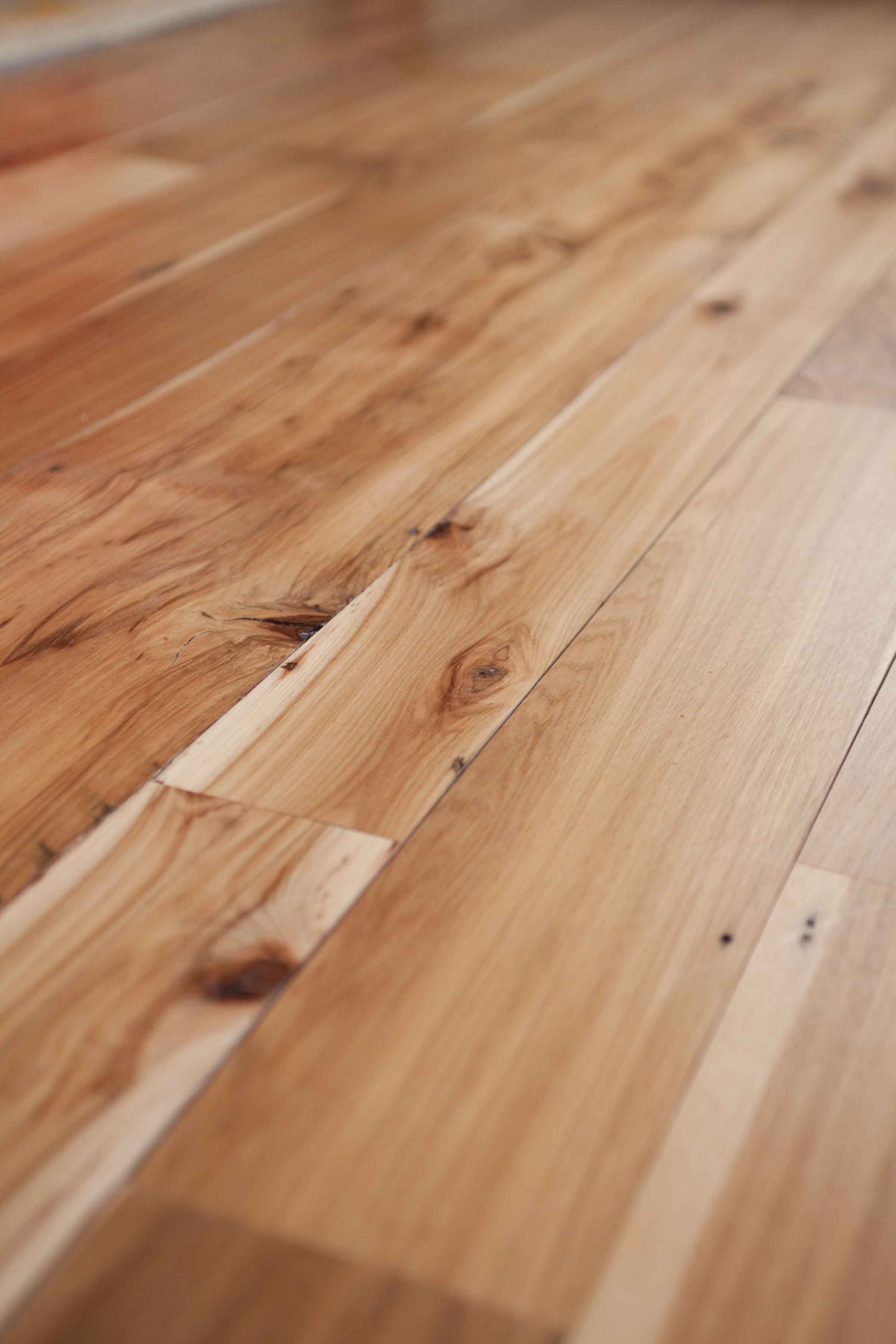 Longleaf Lumber - Reclaimed Hickory Mixed-Width Reclaimed Flooring