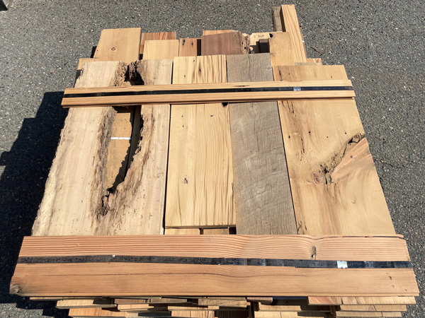 Reclaimed Lumber Mixed Species and Dimensions Skid